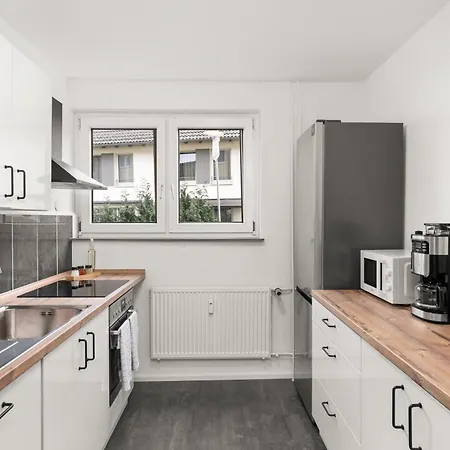 Gemuetliche - 7 Betten - Balkon - Waschtrockner - Smart Tv Apartament Kassel