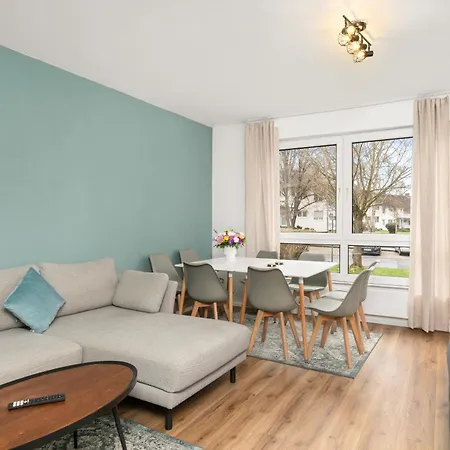 Gemuetliche - 7 Betten - Balkon - Waschtrockner - Smart Tv *